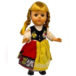 Vogue Ginny scandanavian collectible doll 8”